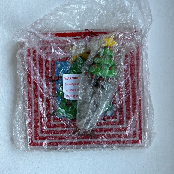 Christmas Cheese Board with spreader - Picture 2 of 3